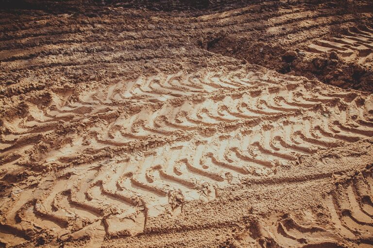 pe ce suprafata de teren se poate construi o casa
