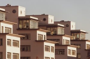 piata imobiliara constanta