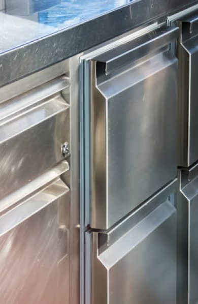 Stocare profesionistă și igienică: Dulapuri frigorifice din oțel inoxidabil pentru industria alimentară